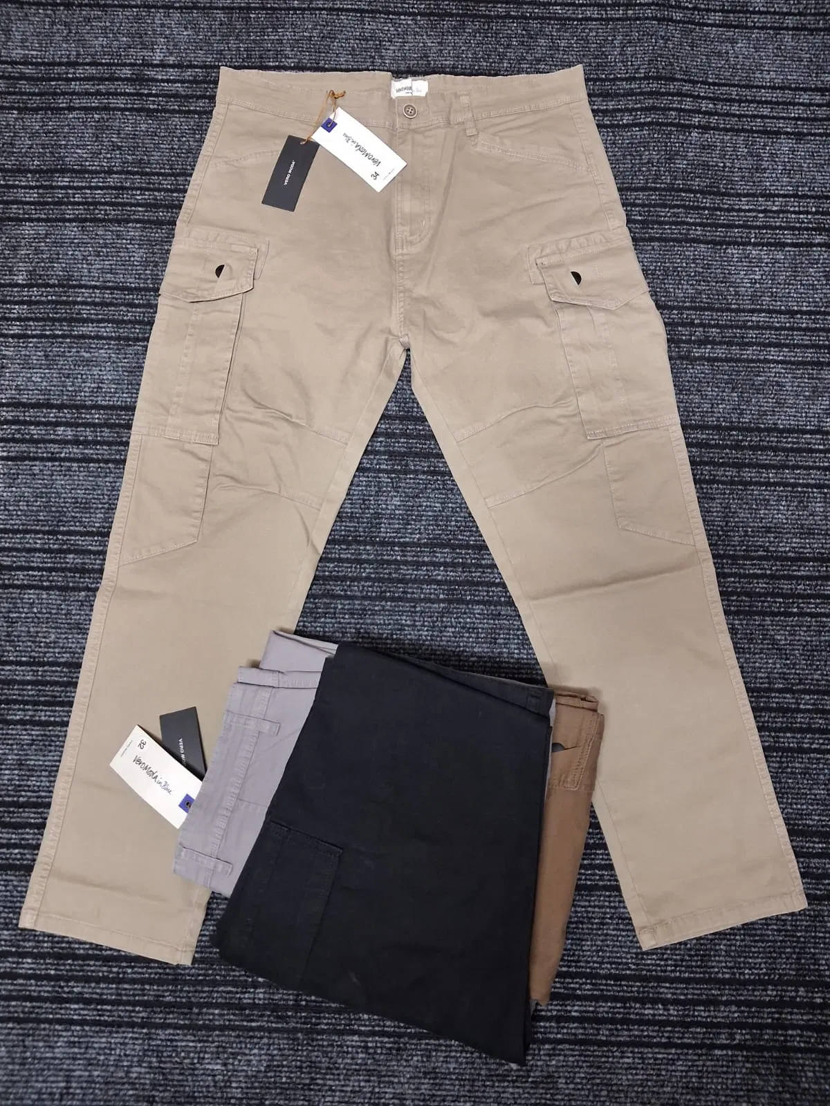 SIX POKET CARGO PANT(CREM COLOUR) - Image 2